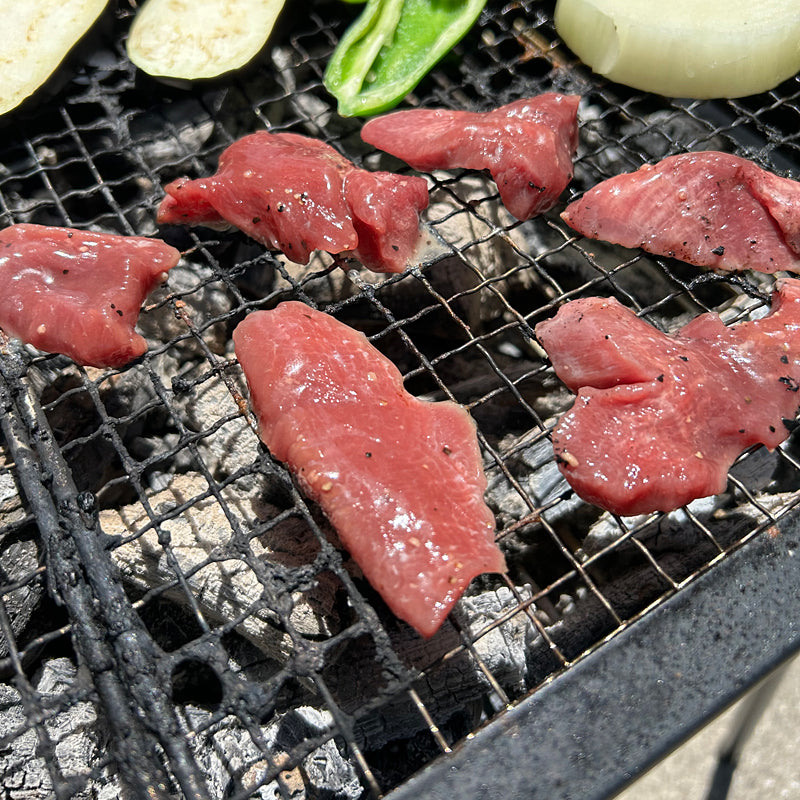 牛タン 厚切り 牛肉 バーベキュー 焼肉 塩ダレ タレ付き 味つき 一口サイズ 肉汁 焼き肉 BBQ こりこり 美味しい 牛 舌 ホルモン 500g 【納期E】【nk00000003】