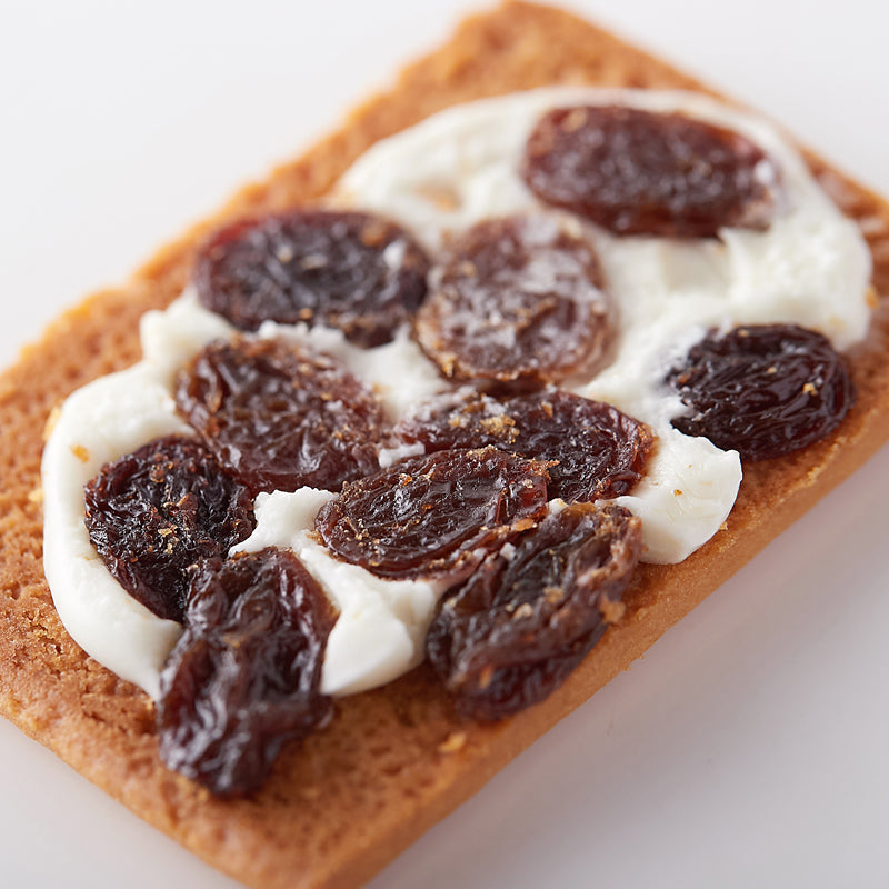 レーズンサンド 洋菓子 クッキー ビスケット レーズン 柔らかい ラムレーズン ラム酒 レーズンサンドクッキー 国産 大容量 国内製造 おやつ 【納期E】【sm00010022】