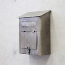 ポスト 郵便ポスト 郵便受け 玄関 門柱 インダストリアル おしゃれ スタイリッシュ シンプル かっこいい ブルックリン ビンテージ 壁付け 【納期C】【akz-lja22by-001】