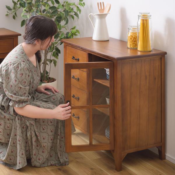 キャビネット 収納 引き出し チェスト 4段 一体型 食器棚 ミニ 小さい 小型 ナチュラル 北欧モダン 和風 木製 天然木 おしゃれ カントリー調 収納棚 ガラス扉 【納期A】【azm-pm-320】