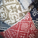 クッション 45×45cm 赤 レッド 青 ブルー 民族系 おしゃれ インテリア 【納期B】【azm-ttc-338】