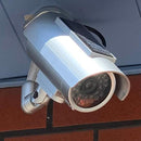 防犯カメラ ダミー リアル ソーラー充電式 LED ライト 点滅 屋外用 防水 偽物 模擬カメラ 玄関 駐車場 ガレージ ベランダ カーポート 屋上 【納期A】【gto-812566】