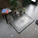 玄関マット ドアマット 50×70cm 室内 おしゃれ 北欧 レトロ アンティーク調 かすれ 擦れ スクラッチ ベルサイユ エレガント ダマスク アラベスク モダン 洗える 【納期B】【lic-tsz-0122】