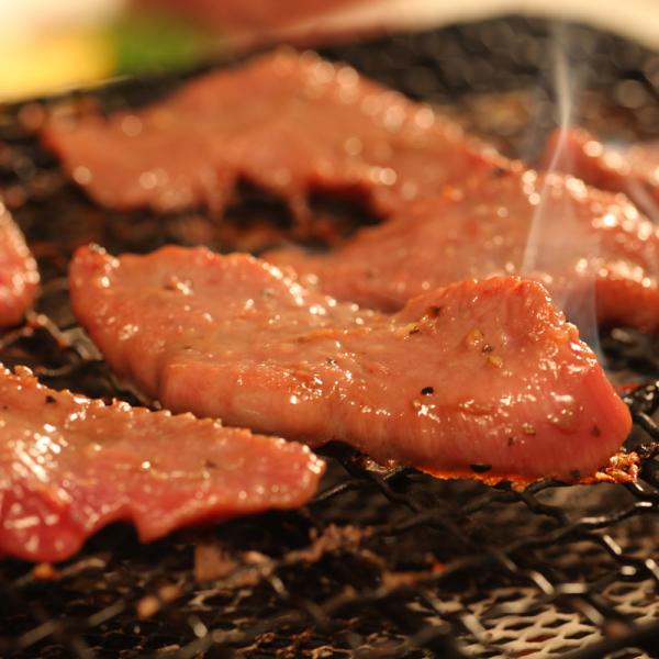 牛タン 厚切り 牛肉 バーベキュー 塩ダレ 焼き肉 ホルモン 500g