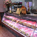 松阪牛 切り落とし 200g 国産 和牛 高級 ブランド牛 銘柄牛 牛脂 牛肉 ロース モモ カルビ 甘み 脂身 牧場直営 精肉店 安心 安全 新鮮 鮮度 【納期E】【nk00000130】