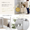 食器棚 スリム おしゃれ 北欧 白 ホワイト カフェ風 コンパクト 省スペース スライド トレー トレイ コンセント付き 扉 キッチンラック 木目 背面化粧付き 【納期E】【szo-fra-1860】