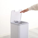 ゴミ箱 10L 自動開閉 センサー式 小型 小さい サイズ 白 ホワイト おしゃれ センサー ボタン 開く 閉じる 蓋 ふた 電池式 キッチン トイレ 洗面所 オフィス 【納期C】【szo-smco】
