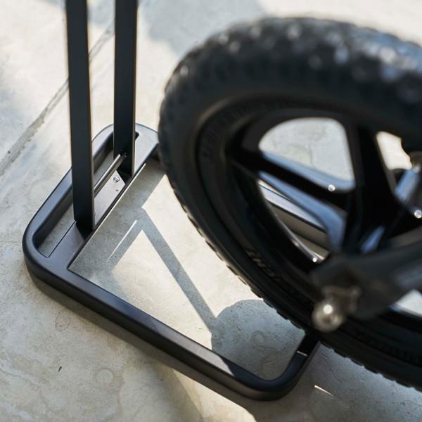 ストライダースタンド 自転車スタンド ストライダー用 キックバイク ランニングバイク キッズバイク ペダルなし自転車用 停め置き 収納ラック 駐車場 山崎実業 【納期A】【toh-302086】