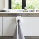 タオルホルダー 引っ掛け キッチン シンク扉 タオルラック 差し込み式 ハンドタオル ふきん 布巾 キッチンタオル 山崎実業 【納期A】【toh-302617】