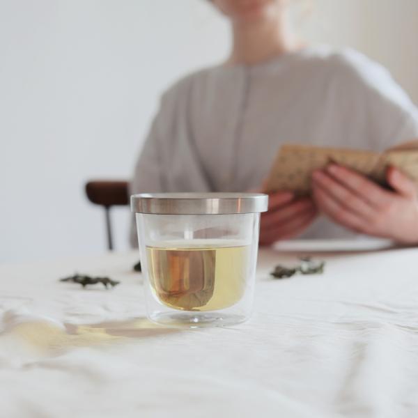 ティーカップ 茶漉し 1杯用 茶こし ストレーナー ティーパックカップ コップ 紅茶 お茶 二重構造 ダブルウォール ふた付き 蓋つき 耐熱ガラス キントー kinto 【納期A】【toh-339672】