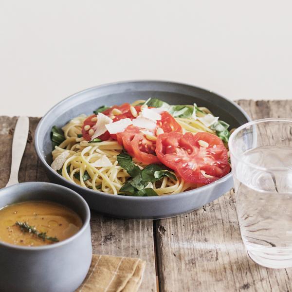 プレート 皿 食器 直径 約20cm 磁器 お皿 おしゃれ 使いやすい カレー皿 パスタ皿 日本製 おしゃれ キントー kinto 【納期A】【toh-369872】
