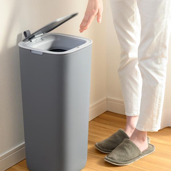 ゴミ箱 30L おしゃれ センサー付き ごみ箱 自動開閉 ふた フタ 蓋 センサー式 電池式 スタイリッシュ スリム ダストボックス ホワイト 白 グレー ブルー 青 EKO 【納期A】【toh-375109】