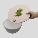 まな板 円形 丸型 円型 丸形 丸い 真名板 俎板 カットボード 使いやすい 抗菌 食器洗浄機対応 滑り止め すべり止め 軽量 軽い 省スペース 日本製 【納期A】【toh-391010】